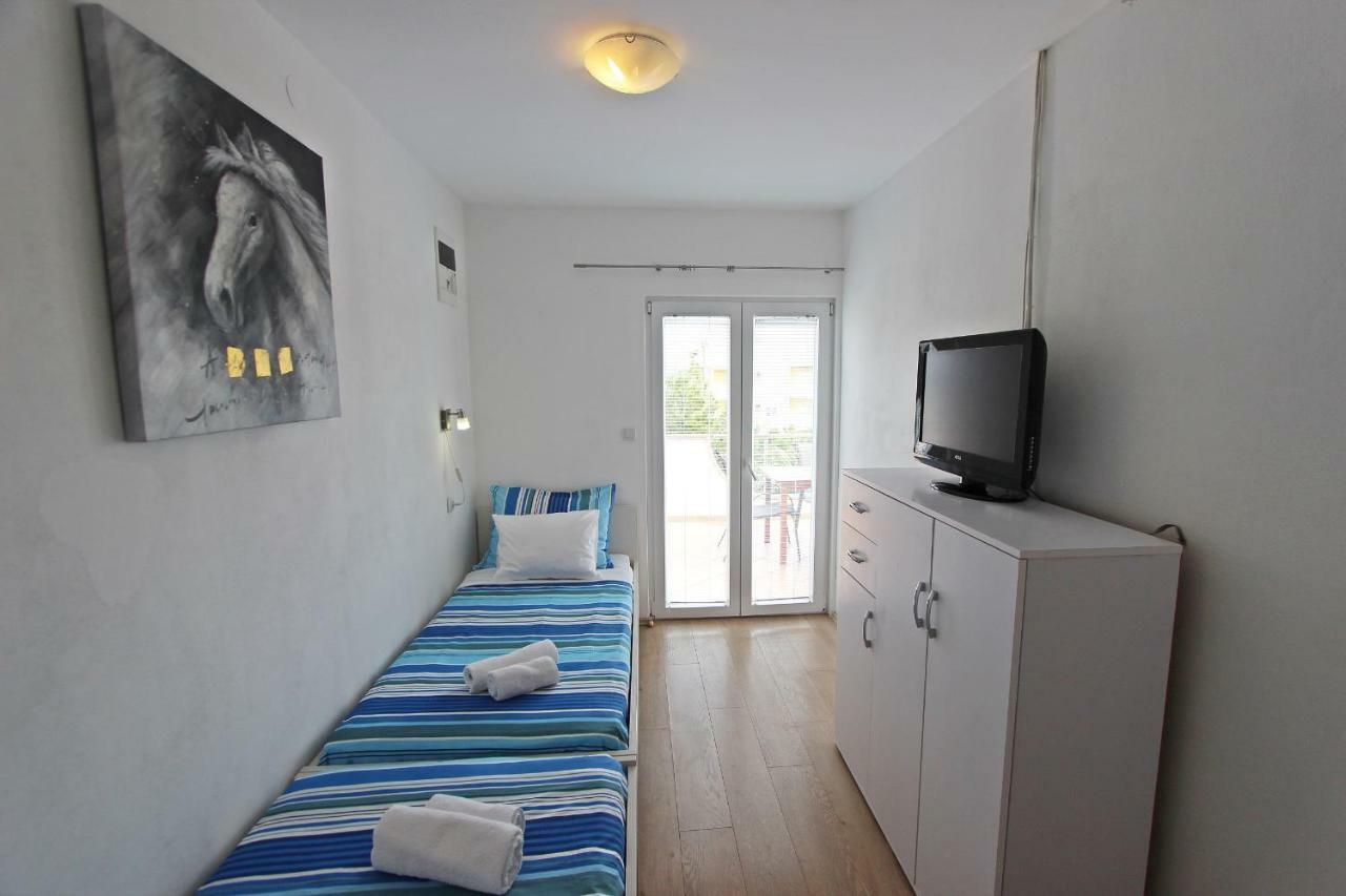 Apartments Josip ムルテル エクステリア 写真