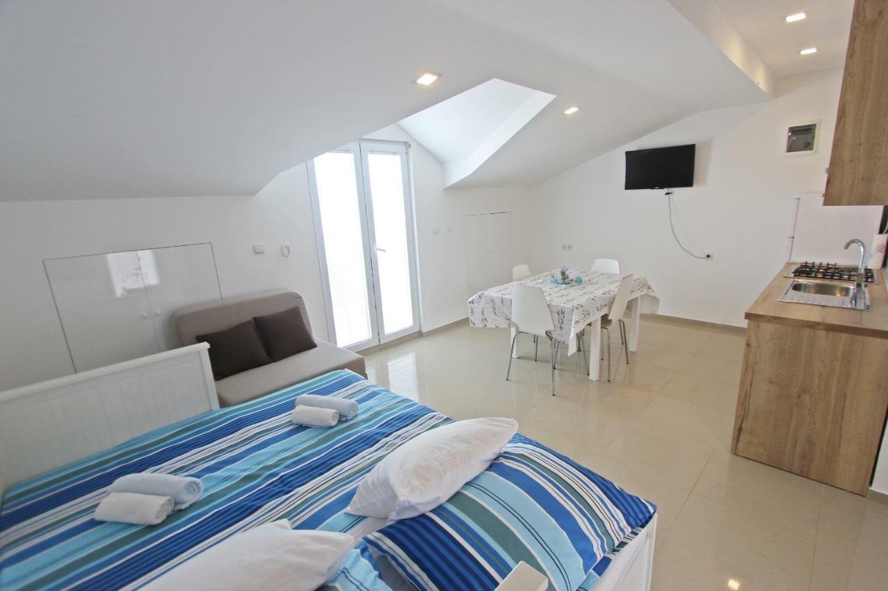 Apartments Josip ムルテル エクステリア 写真