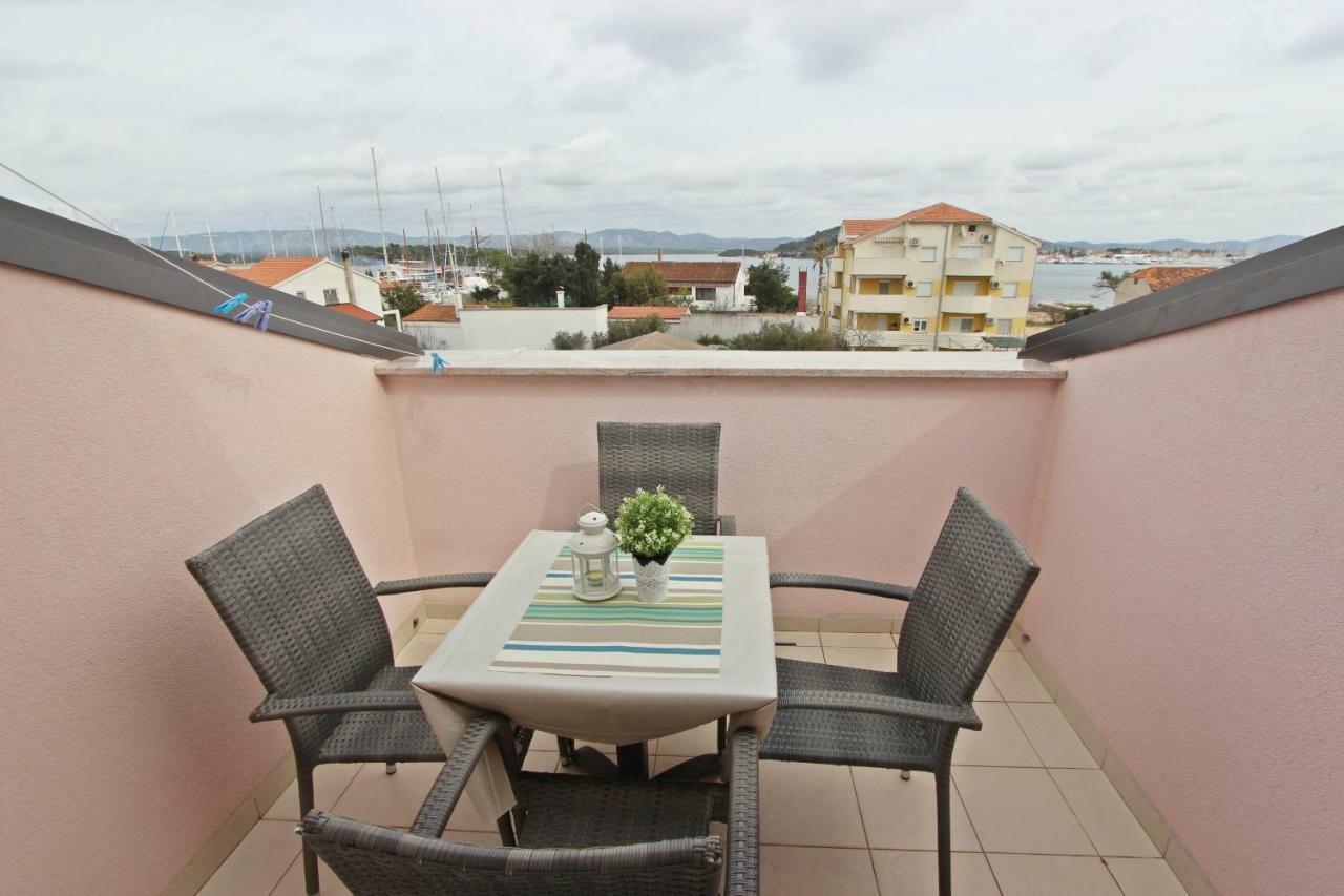 Apartments Josip ムルテル エクステリア 写真