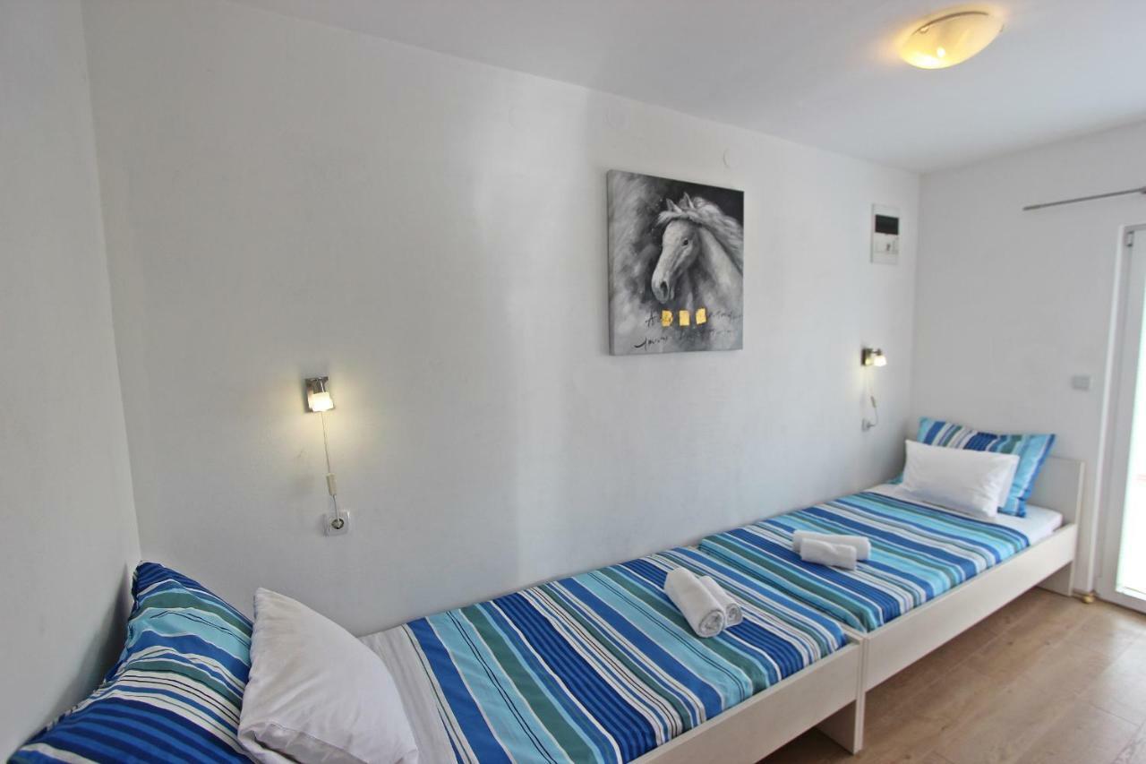 Apartments Josip ムルテル エクステリア 写真